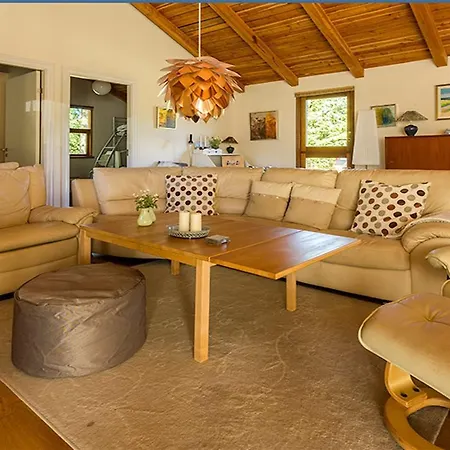 Three-bedroom Holiday In * Hals