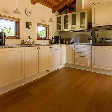 Three-bedroom Holiday In * Hals