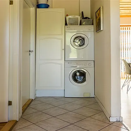 펜션 Three-bedroom Holiday In *